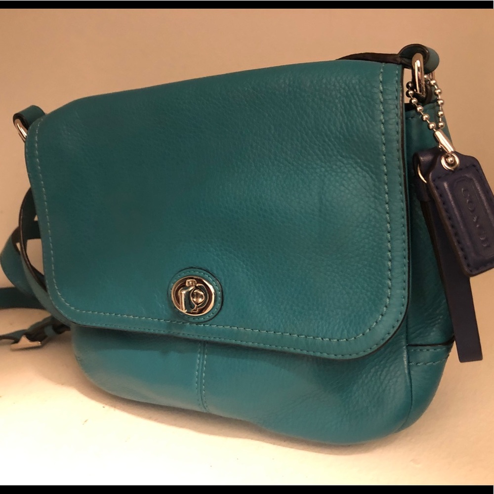Coach crossbody green purse